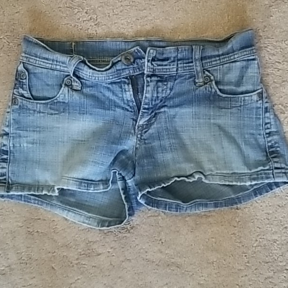 Jean Shorts - Picture 1 of 3